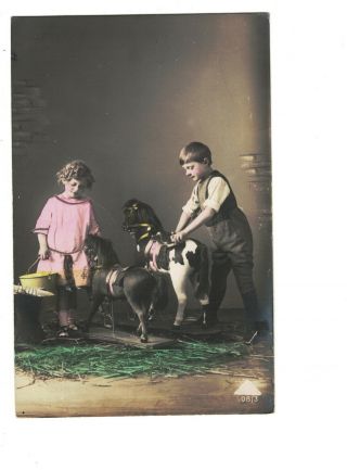 Mc2931 Young Kids Feeding Their Horse - Strollers Vintage Toys Rppc Hand.  Col