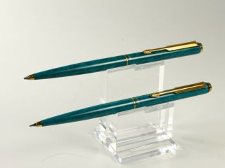 Parker " 95 " Ballpoint Pen And Pencil Set In Marbled Teal Lacquer With Gold Trim