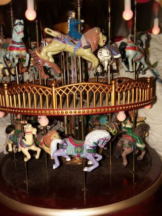 Mr Christmas Merry Go Around Carousel Horses Lights Music Double Decker