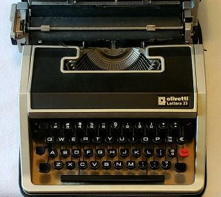 Vintage Mcm Olivetti Lettera Dl 33 Typewriter With Case Silver/blk 22 32