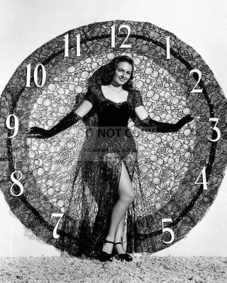 Actress Donna Reed Happy Year - 8x10 Publicity Photo (zz - 774)