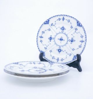 3 Unusual Plates 652 - Blue Fluted - Royal Copenhagen Half Lace - 1:st Quality
