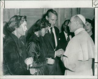 The Pope Shaking Hands With Mr.  Gary Cooper - Vintage Photo