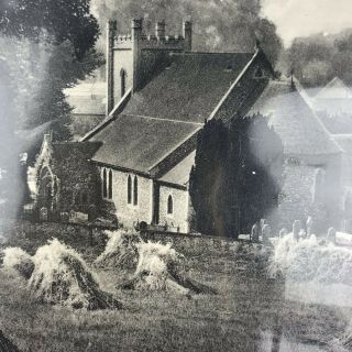Uk United Kingdom Postcard Vintage Remenham Church Henley On Thames Unposted