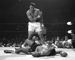 Muhammad Ali Stands Over Sonny Liston In Lewiston Maine 1965 8x10 Photo (zy - 152)