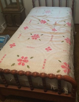 Vintage Chenille 70s Pink Floral Twin Bedspread Coverlet Fringed Polyester