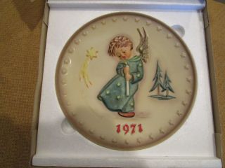 M.  J.  Hummel Annual Plate First Edition 1971 -