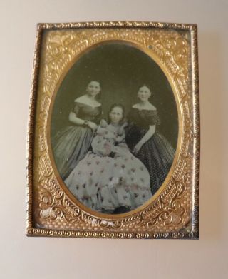 Cased Tintype Photograph Of 3 Lovely Ladies With Gold Metal Mat