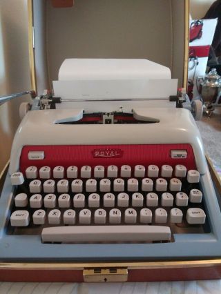 Vintage Royal Futura 800 Two - Toned Typewriter W/ Portable Case.  Baby Blue.