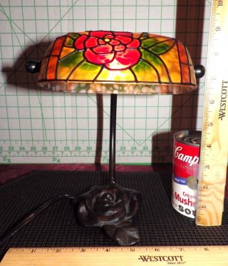 Vintage Tiffany Style Glass & Wrought Iron Rose Desk Table Banker Lamp 9 " Tall
