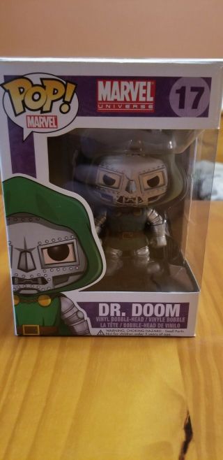 Funko Pop Dr.  Doom 17 Marvel Universe Vinyl Bobble Head Vaulted Villain