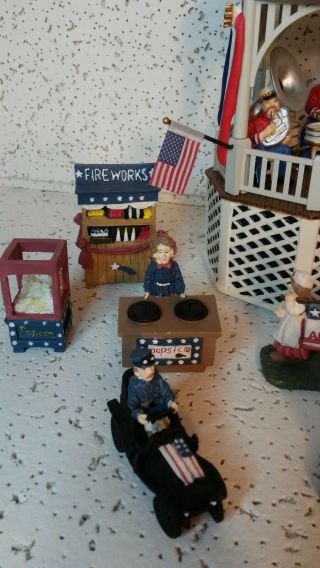 Department 56 Heritage Village Music Box Stars and Strips 7