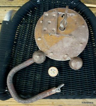 Large Vintage Padlock & Key 8