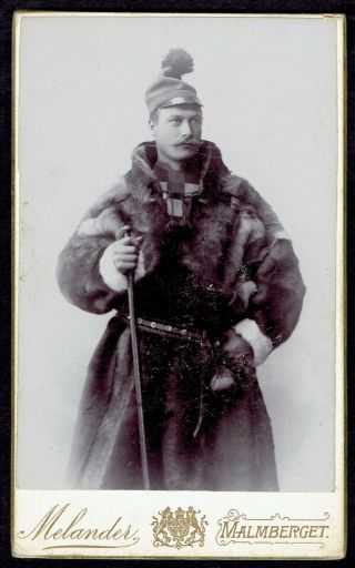 Cdv Photo Man In A Fur Coat Lapland Sápmi Traditional Costume Fashionrare (4211)