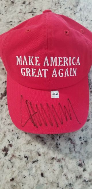 Autograph President Donald Trump Mag Hat