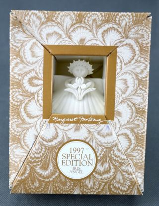 Margaret Furlong 1997 Iris Angel 4 " Special Edition Seashell Christmas Stand Box