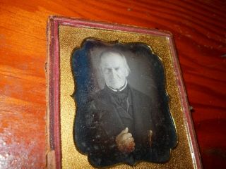 EARLY Pre - 1847 1/6 plate DAGUERREOTYPE of Older Man in a half Case 4