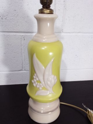 Aladdin Alacite Glass Electric Lamp Lily of the Valley Chartreuse 1950 G - 322 6