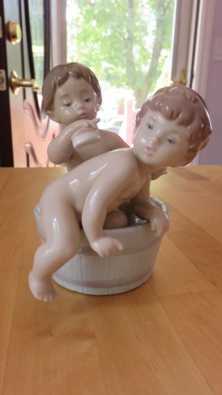 Retired Lladro Spain Bath Time 6411 Hand Painted Signed Porcelain Figurine