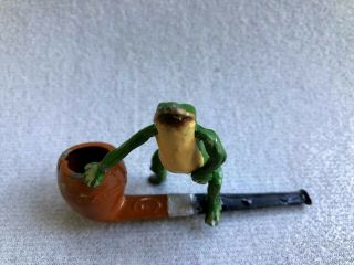 Small Antique Cast Iron Miniature Smoking Pipe Frog Figurine Desk Match Holder? 2
