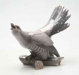 Porcelain Figurine Cuckoo.  Denmark,  Bing & Grondahl 1770.