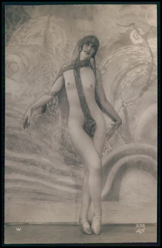 French Nude Woman Slim Snake Dancer Showgirl Old 1920s Photo Postcard