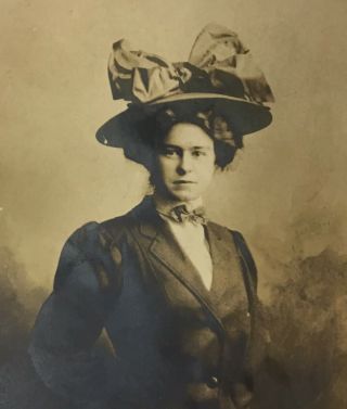 Rppc Of A Pretty Woman Wearing A Hat With A Large Bow 3.  5 - 5.  5” - P301