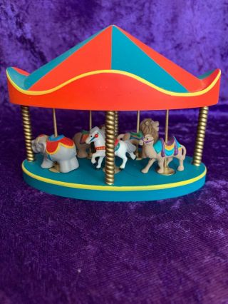 Hallmark Merry Miniature Carousel Gift Set W/ Elephant Lion Horse Camel Bear