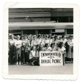 Big Group Of Ladies By A Bus Wth F.  W.  Woolworth Co.  Annual Picnic Sign Old Photo