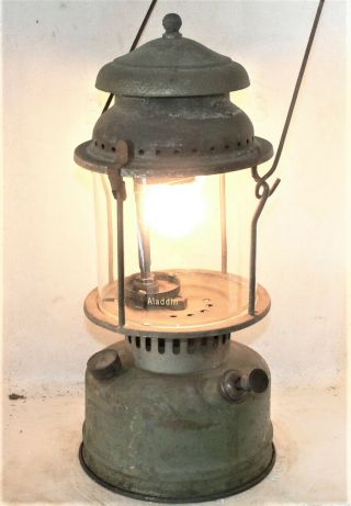 Vintage Aladdin 1a Kerosene Pressure Lantern,  Seals,  Burning Good.