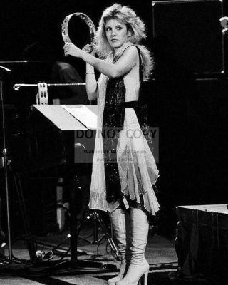 Stevie Nicks " The Queen Of Rock & Roll " Singer - 8x10 Publicity Photo (cp002)