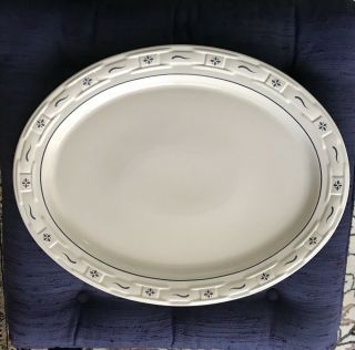 Longaberger Pottery Classic Blue Large Oval Turkey Platter /serving Tray.  Usa