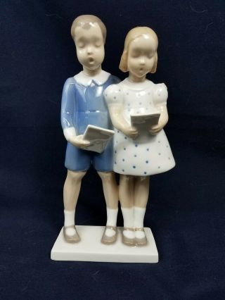 1948 - 51 Bing & Grondahl B&g Denmark Boy & Girl Singing Figurine 2188