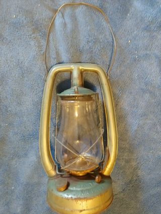 Vintage Embury Mfg Co No.  0 Air Pilot Tubular Barn Lantern - Globe