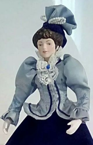 1987 Highly Collectable Vintage Porcelain Doll In Blue Victorian Dress Avon 10 "