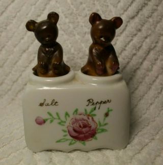 Vintage Cute Nodder Bear Salt And Pepper Shakers - T.  T Patent