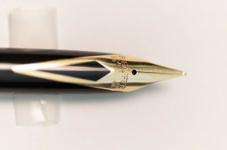 Sheaffer Targa Slim Pen 14k Gold Nib (medium)