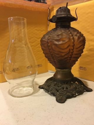 Stunning P&a Mfg Brown Glass W/ Cast Iron Base Oil Kerosene Lamp Eagle Burner