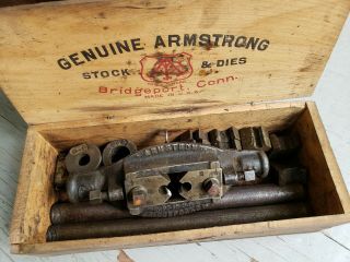 Vtg Armstrong Bridgeport Ct Pipe Threader Die Set W/ Box Antique Tools