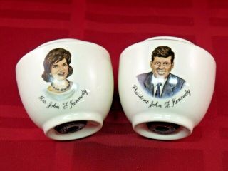 Vintage John F.  Kennedy And Jackie Kennedy Salt Pepper Shakers Rare Round
