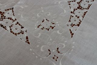 Vintage Fab White Linen Tablecloth 66x104 12 Napkins Emb & Cutwork
