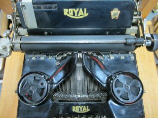 1924 Vintage Royal Model 10 Typewriter w/Beveled Glass Sides Serial X - 839360 - 2