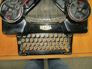 1924 Vintage Royal Model 10 Typewriter w/Beveled Glass Sides Serial X - 839360 - 3