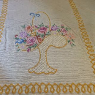 Vintage Yellow Flower Basket Chenille Bedspread 100” X 72” Cutter