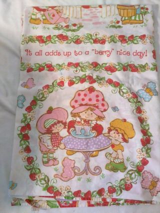 Vtg Strawberry Shortcake Twin Flat Sheet Work Play Berry Day Craft Fabric