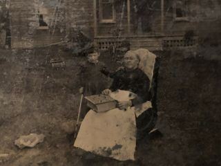 1800 ' s Antique Tintype Photo of a Woman and a Child with a Family Bible 2