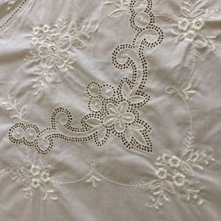Vtg Tablecloth White Embroider Floral Open Pulled Work 102x69 " Farm Cot Chic