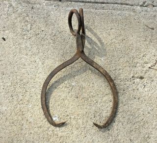 Antique Cast Iron Ice Block Tongs / Hay Tool 20 " Open Jaws Rustic Tong