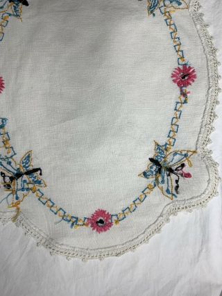 3 Piece Set Vintage Embroidered Linen Dresser Furniture Scarf Lace Trim Doilies 2