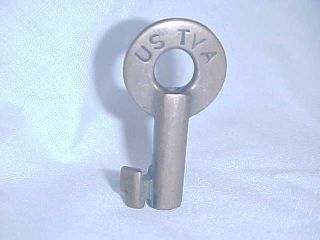 Vtg Brass Key Us Tva Tennessee Valley Authority Fraim Hollow Barrel